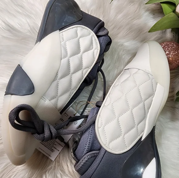 Adidas Harden Volume 7 Basketball Mens ShoesSize6.5 new